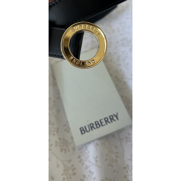 NWD Burberry Black Belt Gold Circular Logo Buckle Classic Women’s Size Small main image 6